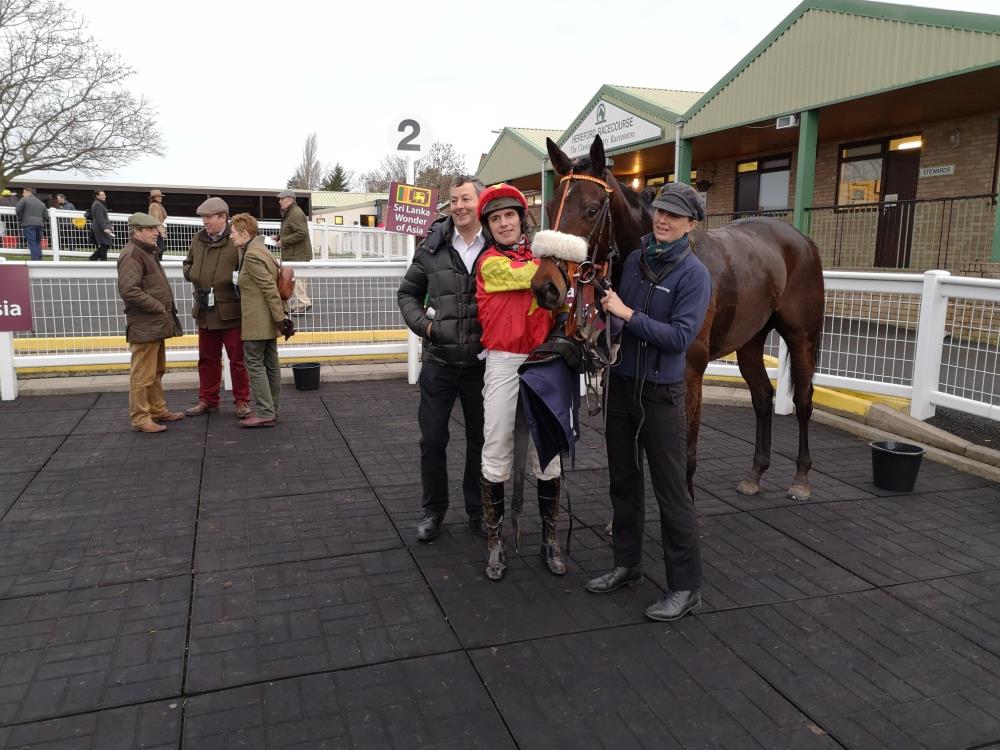Phil Andrews, David Bass, Leigh Pollard and Those Tiger Feet posing for their winners photograph