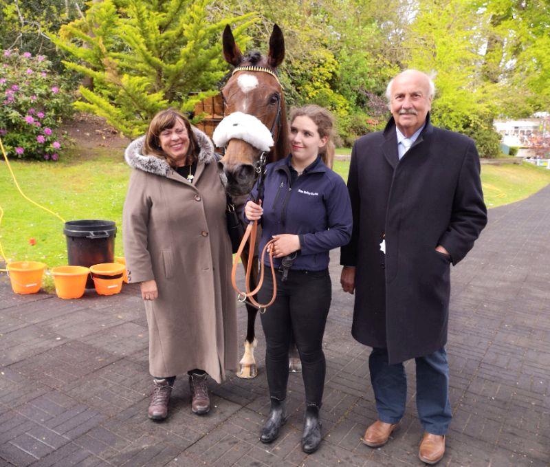 Julie and David Martin with their horse Charbel and Kate