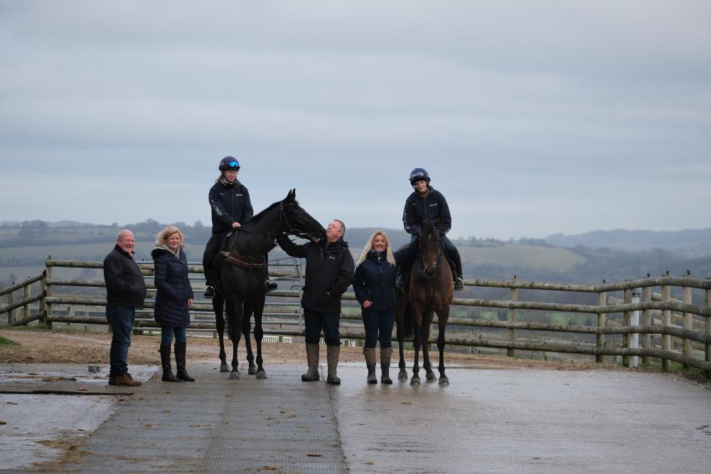 Paul and Suzanne Higgs with their horse Voyburg and Drumreagh alongside Andy and Julie Nixon who we met at Ascot
