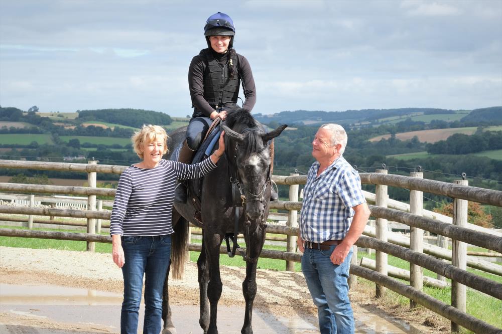 Pam and Ian with their KBRP horse Galande De Romay
