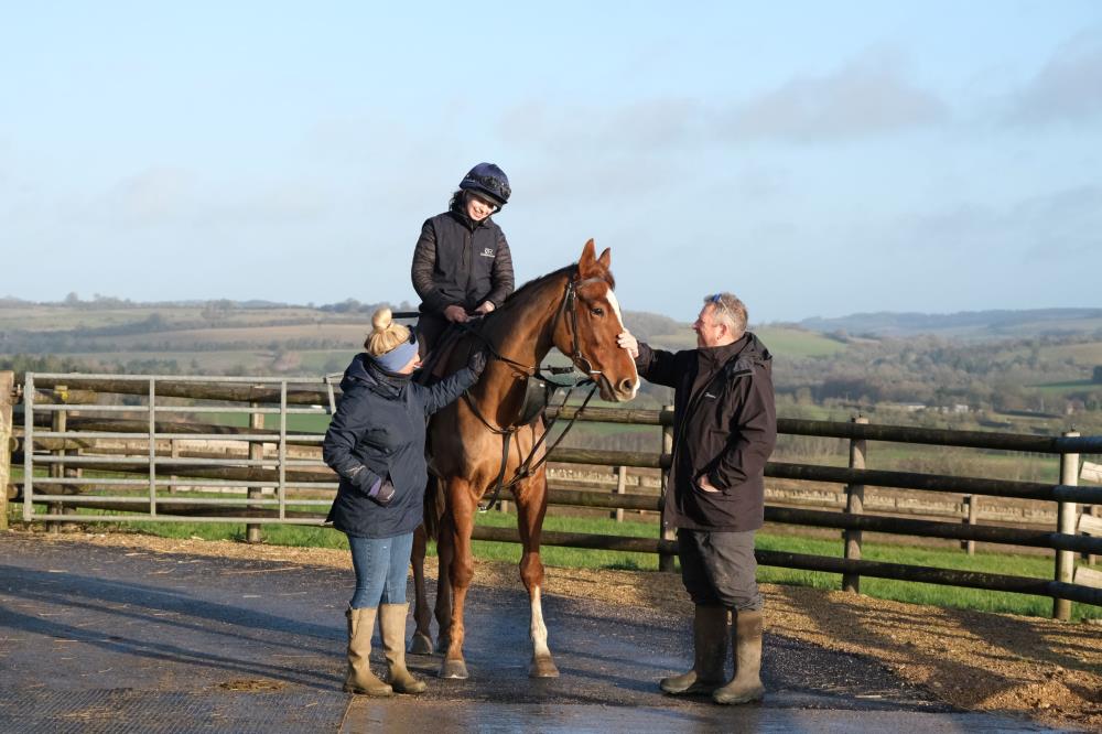 Suzanne and Paul with their KBRS horse by Sir Percy