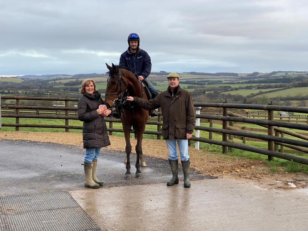 Sandra and Martyn with their horse homebred by Geordieland