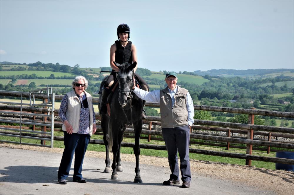 Pat and John with their KBRS horse Galante De Romay