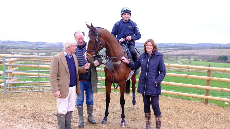 Mark Horne, Andrew Bengough and Laura Goedhuis with their horse Laval Noir