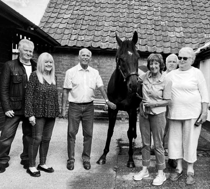Blazon with his old owners..The Blazing Optimists..Andy and Sandy Page, John and Veronica Full and Richard and Sheila Mordan