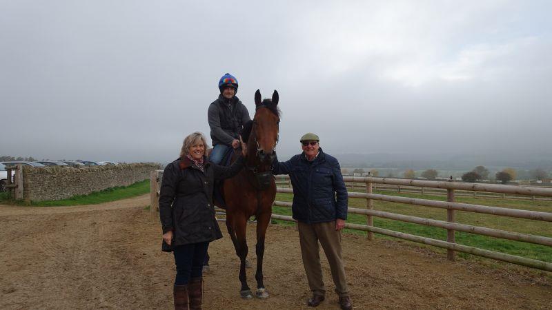 Sue and John Stanley with Bandon Roc